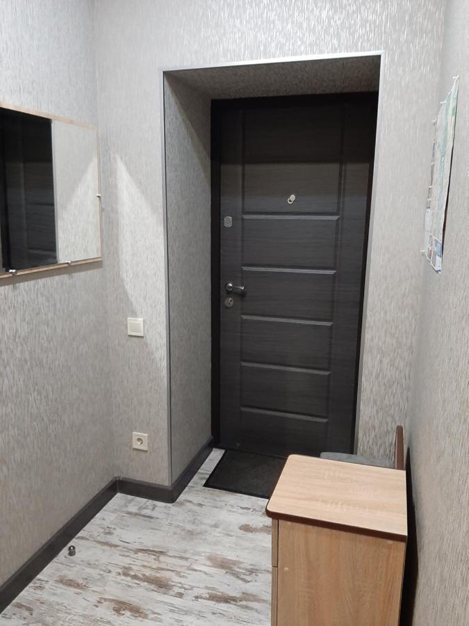 1 Stop From Railway Station Apartment Kiev Bagian luar foto