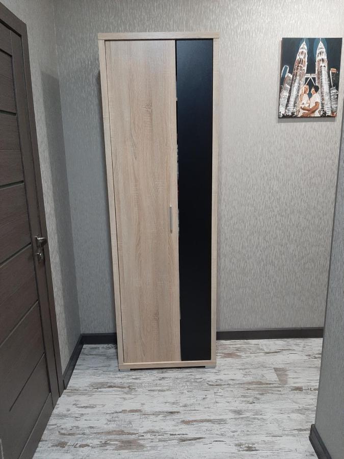 1 Stop From Railway Station Apartment Kiev Bagian luar foto