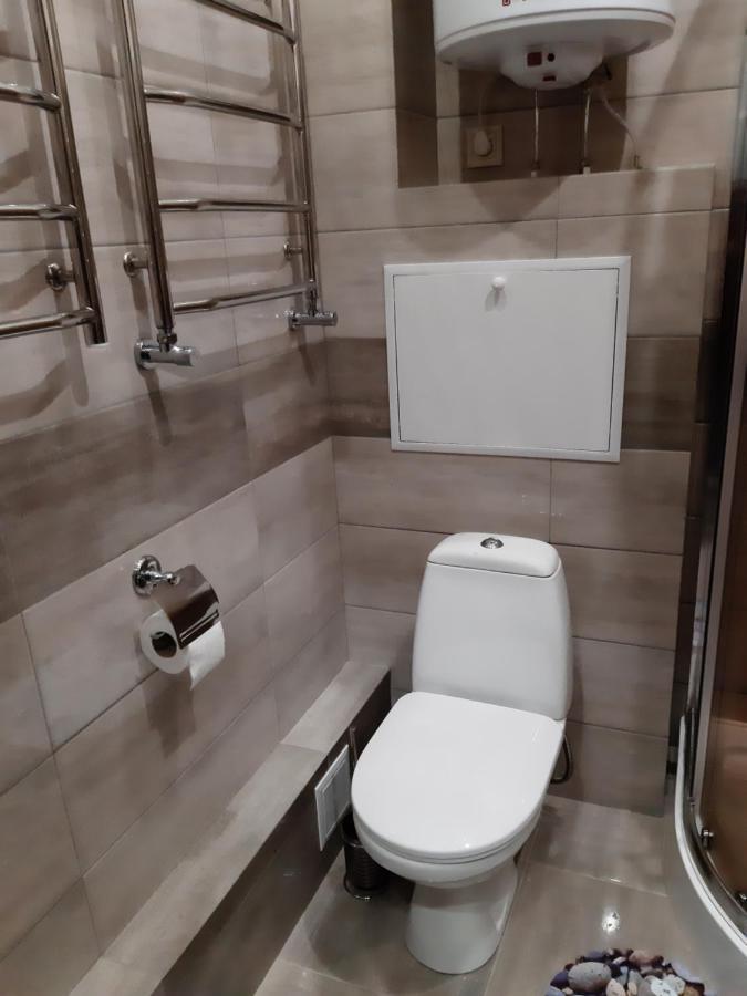 1 Stop From Railway Station Apartment Kiev Bagian luar foto